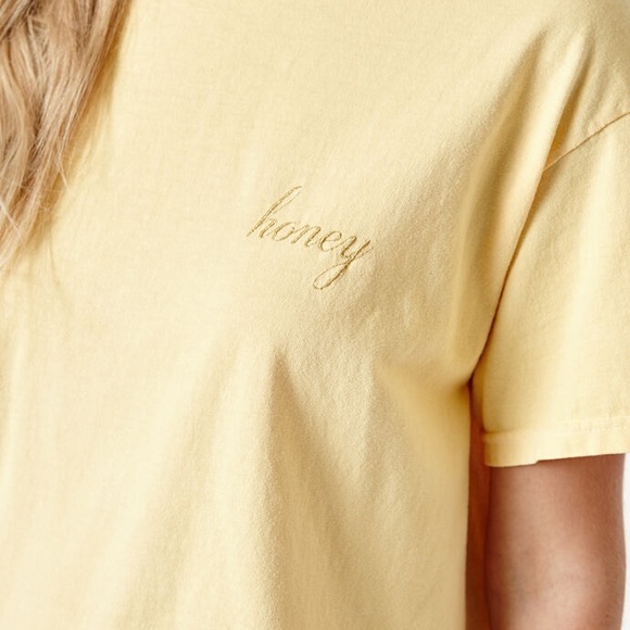 brandy melville honey t-shirt - Picture 2 of 4
